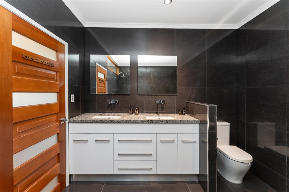 Main bathroom